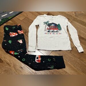 EUC Old Navy Roam for the Holidays Pajama Set Youth 8 pants & long sleeve